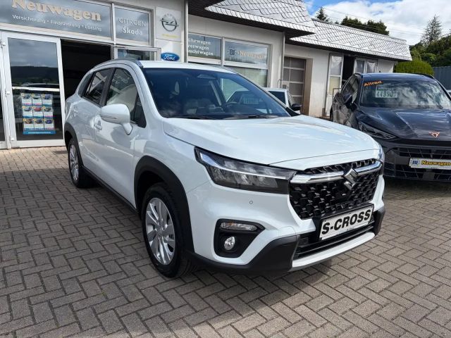 Suzuki S-Cross