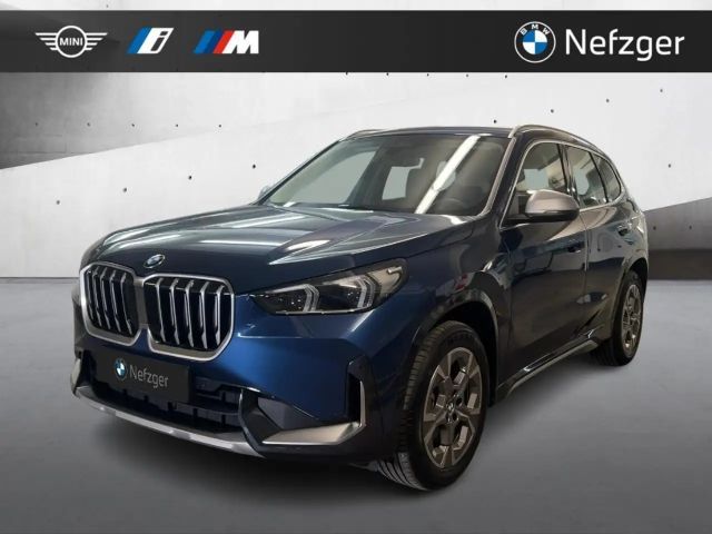 BMW X1 xDrive23i xLine Park-Assistent Sportsitz Alarmanla 2023 Benzine