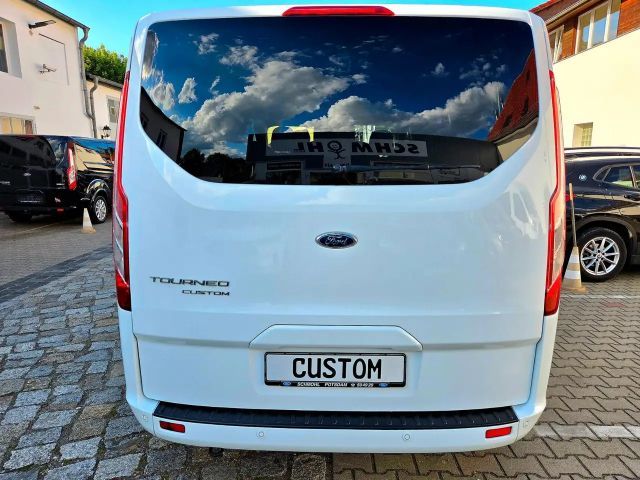 Ford Tourneo Custom