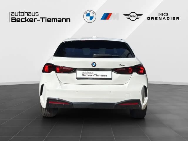 BMW 120