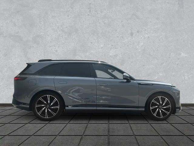 Xpeng G9
