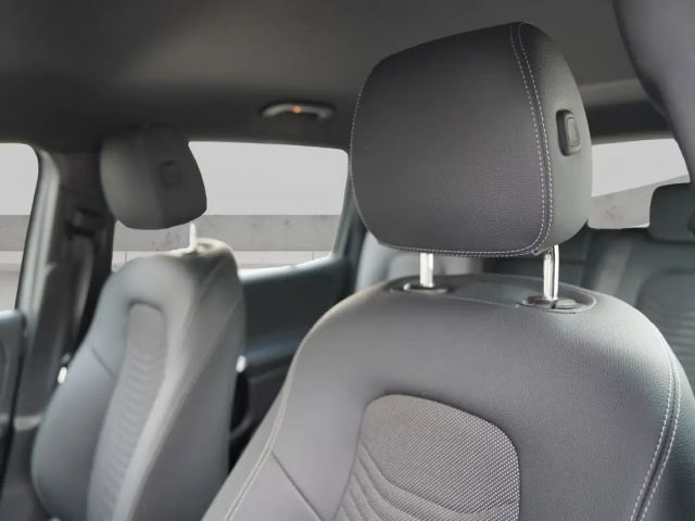Mercedes-Benz EQB 250