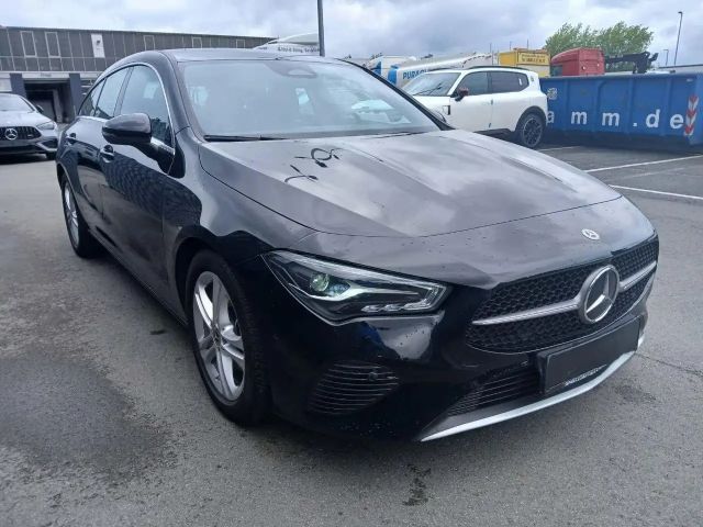 Mercedes-Benz CLA 180