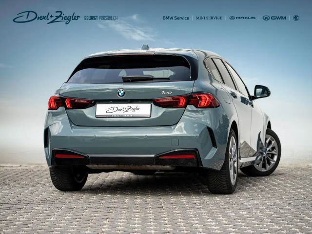 BMW 120