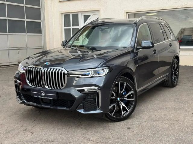 BMW X7 40d M Sport SKY LOUNGE 360 SOFT-CLOSE H&K AHK 2022 Diesel