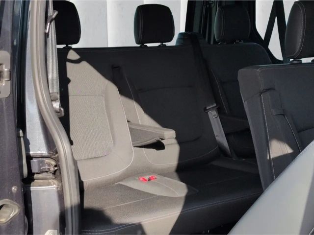 Nissan Primastar