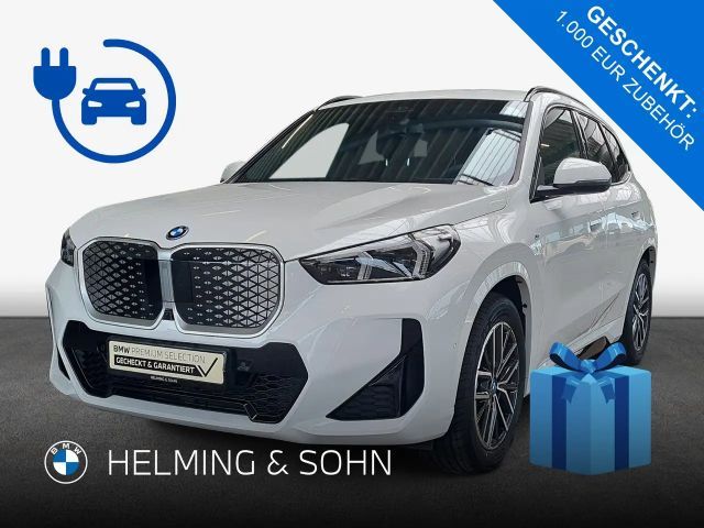 BMW iX1 xDrive30 M-Sport Head-Up HK HiFi AHK Massage uvm. 2025 Elektrisch