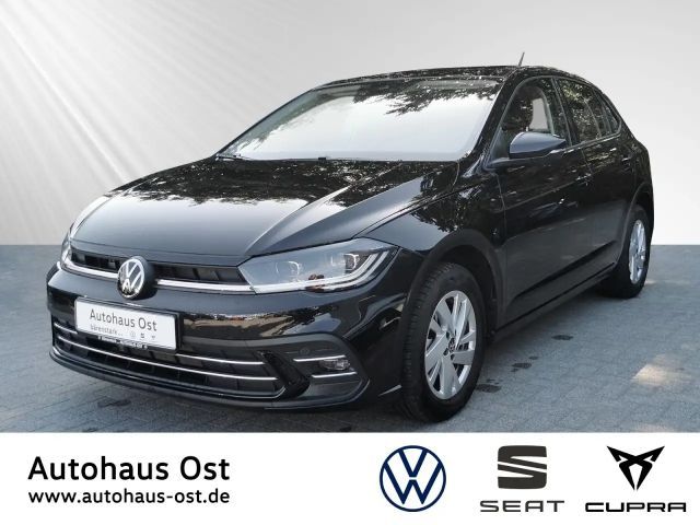 Volkswagen Polo 1.0 TSI DSG Style Klima Rückfahrkamera 2022 Benzine
