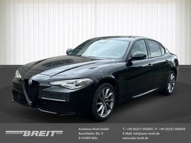 Alfa Romeo Giulia MY22 Sprint 2.0 Turbo Navi Bi-Xenon ACC Apple CarP 2022 Benzine