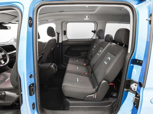 Ford Grand Tourneo