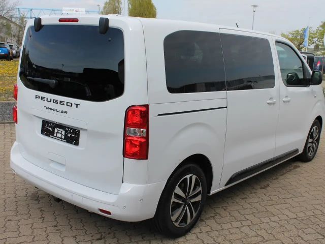 Peugeot Traveller