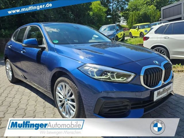 BMW 118 i Aut. LED LiveProf.DrivAss.M-Lenkrad-beheizt 2023 Benzine