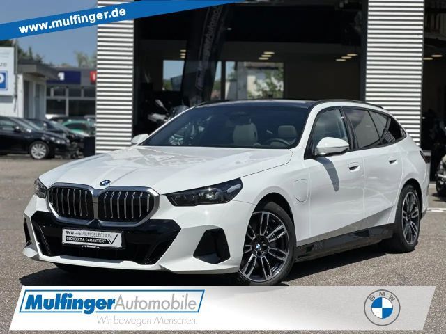BMW 550 e xDr.T.M Sport IntAktiv.Pano.AutobahnAss.B+W 2025 Hybride / Benzine
