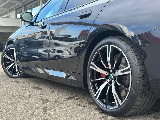 BMW 550