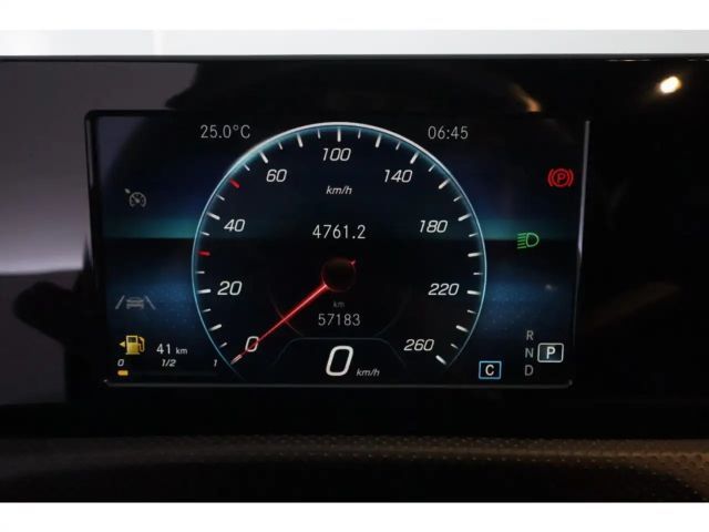 Mercedes-Benz CLA 200