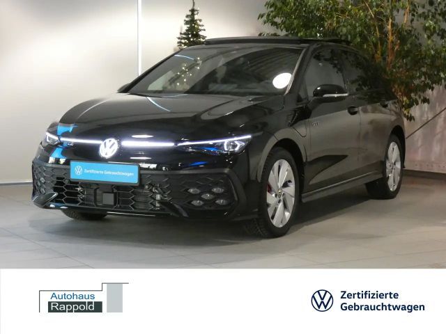 Volkswagen Golf GTE 1.5 TSI eHybrid 200 kW GTE AHK DCC PANO 2025 Hybride / Benzine