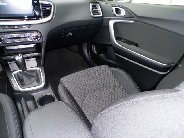 Kia Ceed / cee'd