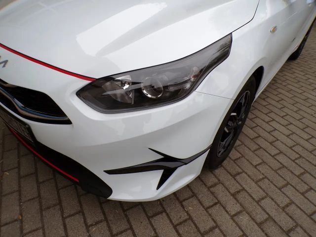 Kia Ceed / cee'd