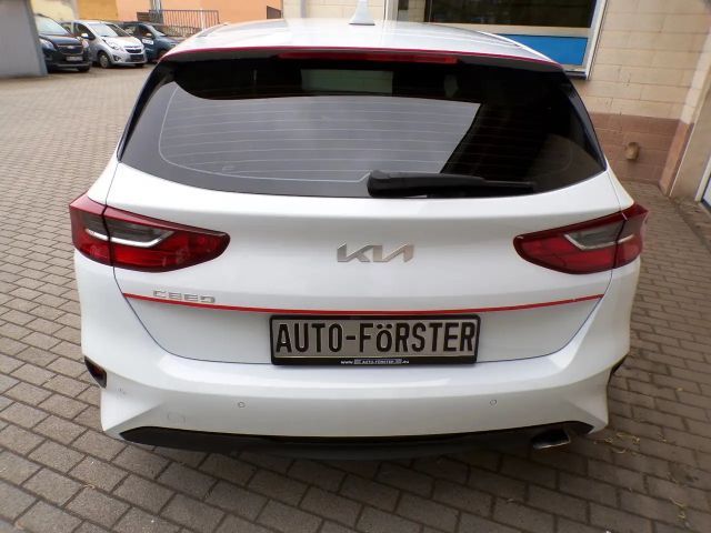 Kia Ceed / cee'd