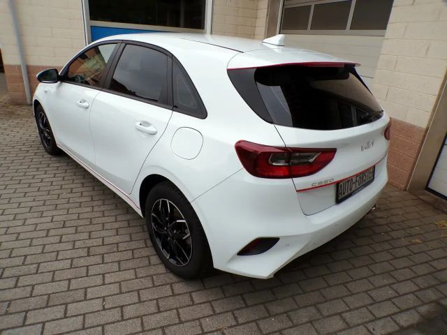 Kia Ceed / cee'd