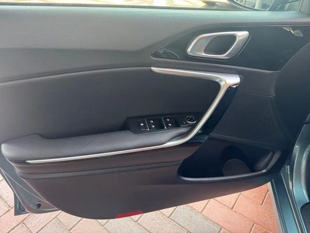 Kia Ceed / cee'd