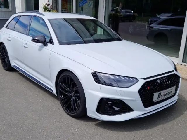 Audi RS4 Avant Quattro Matrix Sound MMI RS-Abgas 2024 Benzine