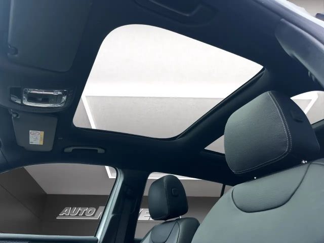 Mercedes-Benz EQB 250