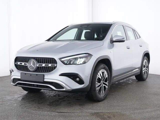 Mercedes-Benz GLA 250 e PROGRESSIVE+AHK+FAHRASSI+DISTR+WI-PAKE 2025 Hybride / Benzine