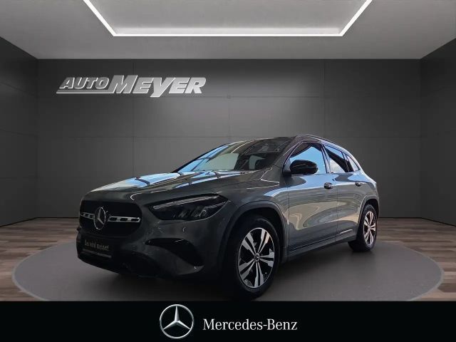 Mercedes-Benz GLA 180 PROGRESSIVE EDITION+NIGHT+AHK+360+DISTR+ 2025 Benzine