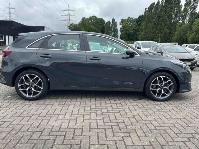 Kia Ceed / cee'd