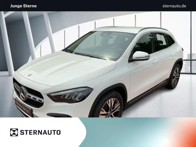 Mercedes-Benz GLA 220 GLA 220 4M Progr Advanced RüKam LED Distro AHK 2025 Benzine