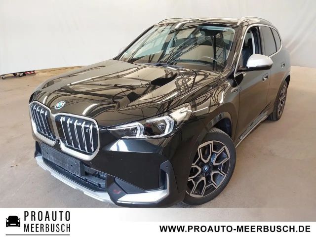 BMW iX1 30 xDrive xLine MMRY/ACC/PANO/HEADUP/ADAPTLED 2023 Elektrisch