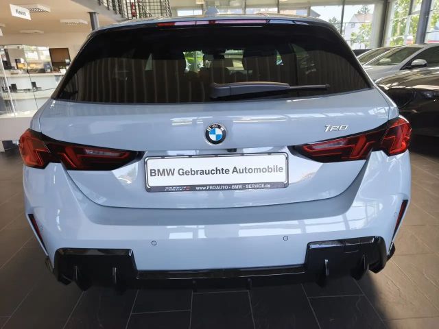 BMW 120