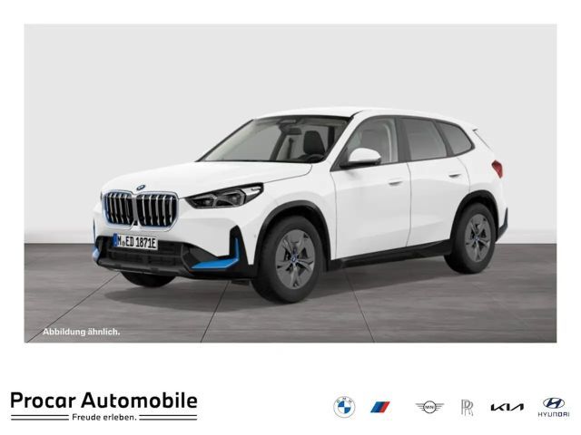 BMW iX1 xDrive30 AdapLED DA Prof PA+ HuD ACC Standh. 2023 Elektrisch