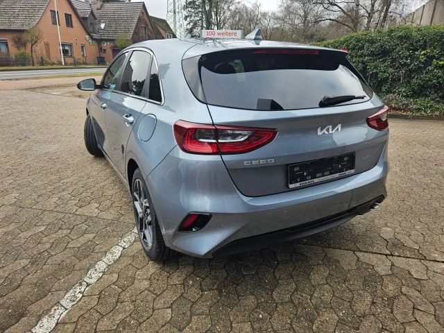 Kia Ceed / cee'd
