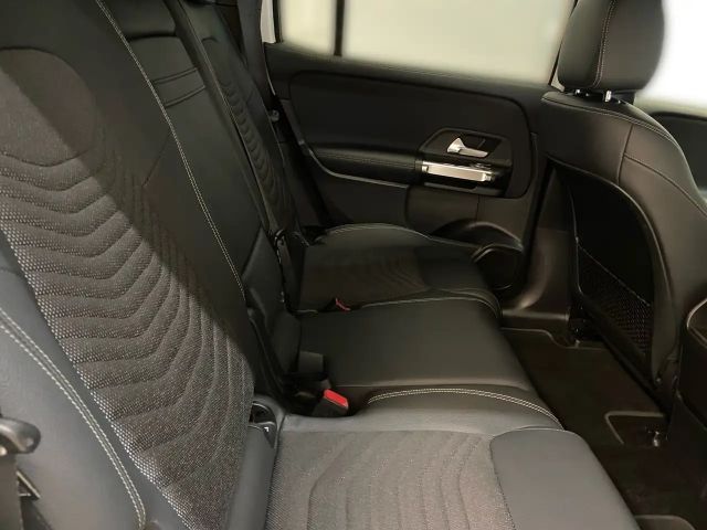 Mercedes-Benz EQB 250