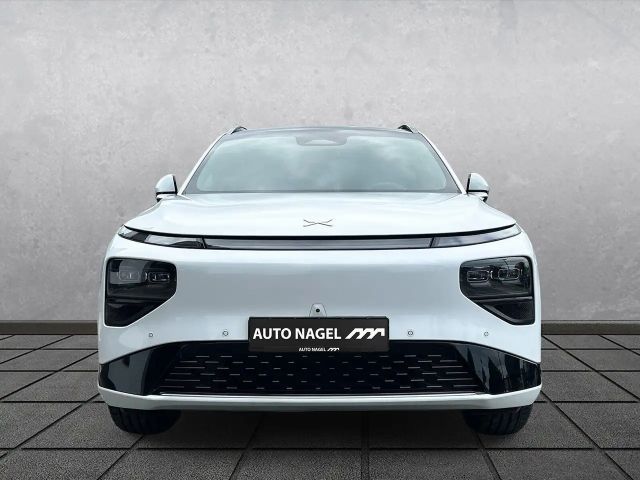 Xpeng G9