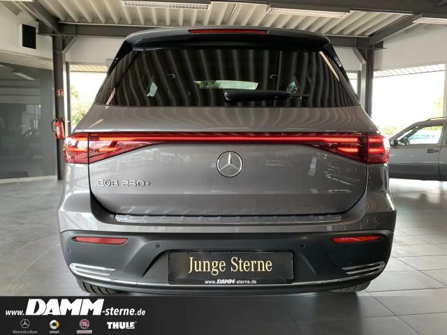 Mercedes-Benz EQB 250