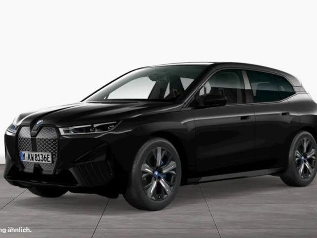 BMW iX xDrive40 Sportpaket | AHK | Pano.Dach SkyL. | Driv 2023 Elektrisch