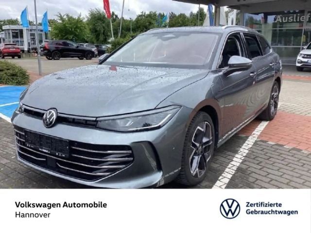 Volkswagen Passat Variant 1.5 TSI DSG Hybrid Elegance CAM D 2025 Hybride / Benzine