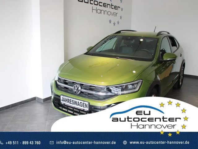 Volkswagen Taigo 1.0 TSI  R-Line MATRIX LED IQ.Light,Rear View 2024 Benzine