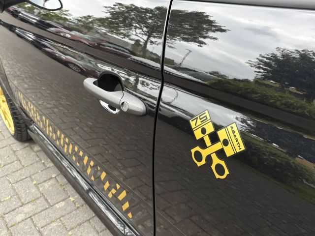 Abarth 695