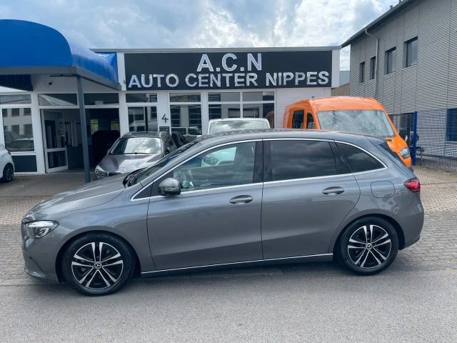 Mercedes-Benz B 180 d Kamera Navi LED Leder Alu Sitzheizung 2025 Diesel