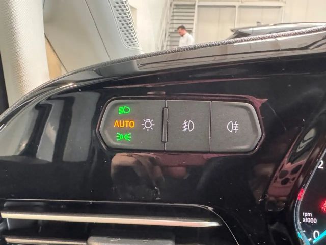 Ford Grand Tourneo
