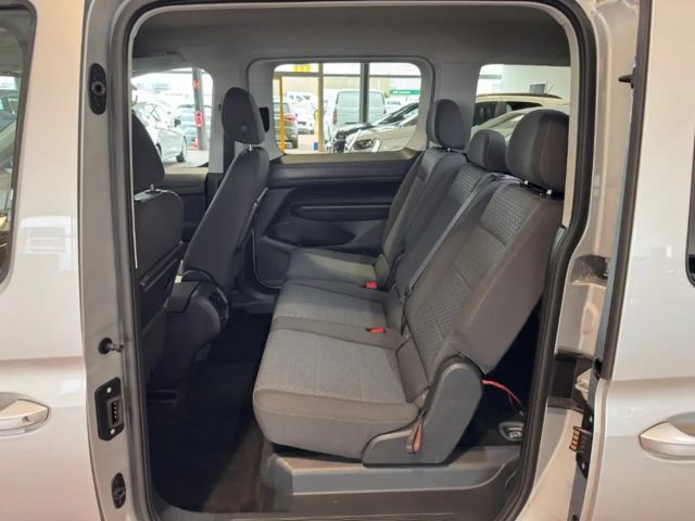 Ford Grand Tourneo