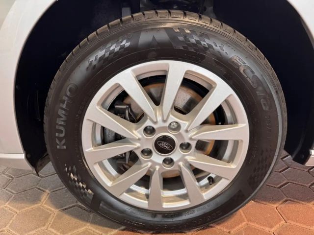 Ford Grand Tourneo