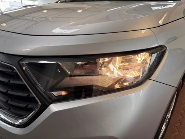 Ford Grand Tourneo