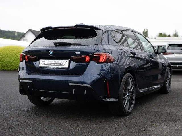 BMW 120