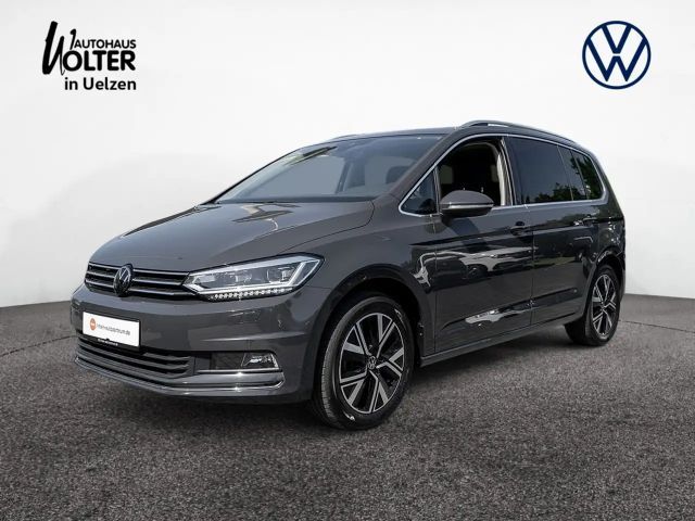 Volkswagen Touran 1.5 TSI Highline AHK PANO KAM 7-SITZER 2023 Benzine