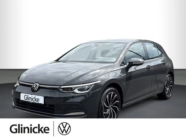Volkswagen Golf VIII Style 2.0 TSI DSG, SHZ, LED 2024 Benzine